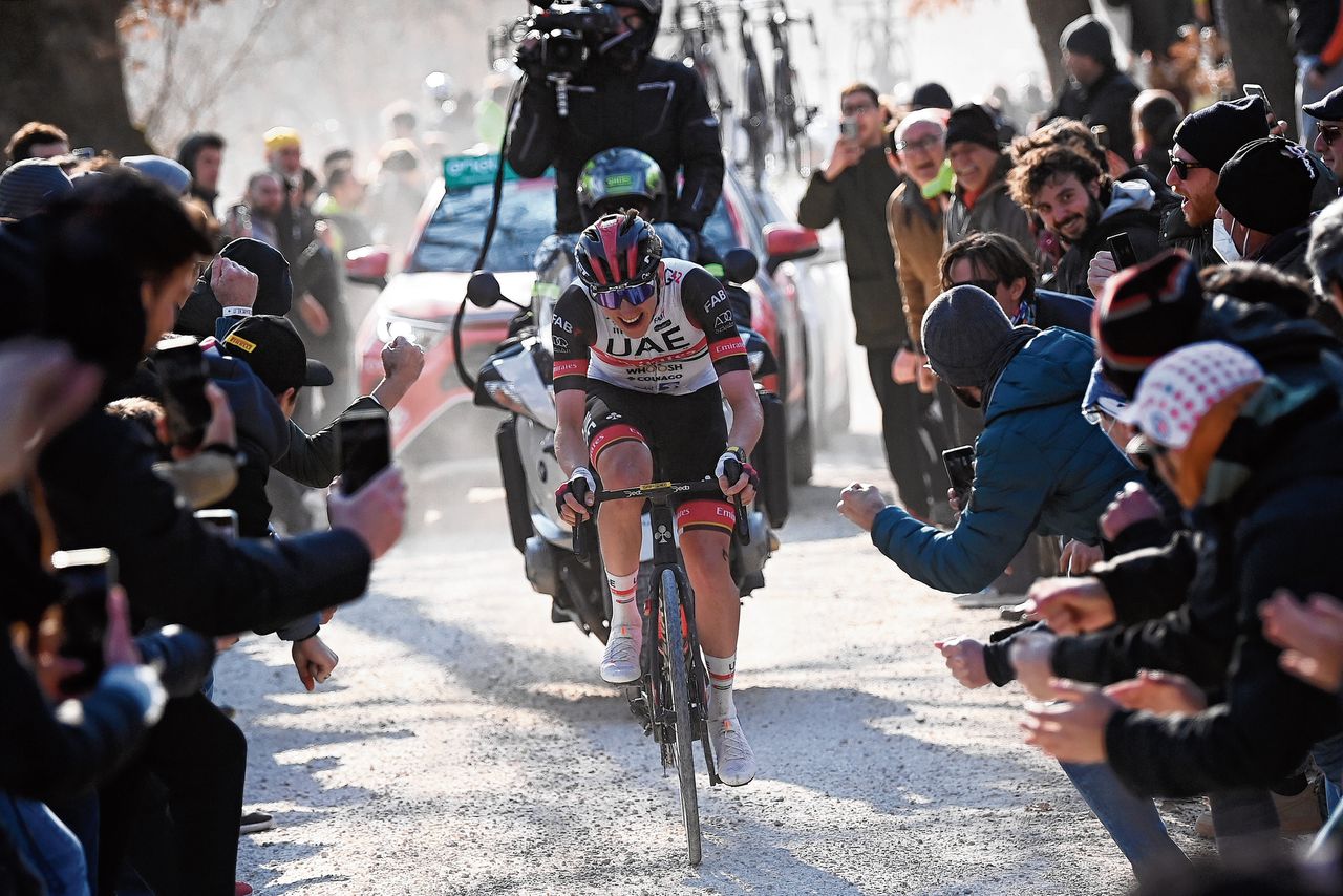 Tadej Pogacar won eerder deze maand in Toscane de klassieker Strade Bianche na een solo van 50 kilometer.