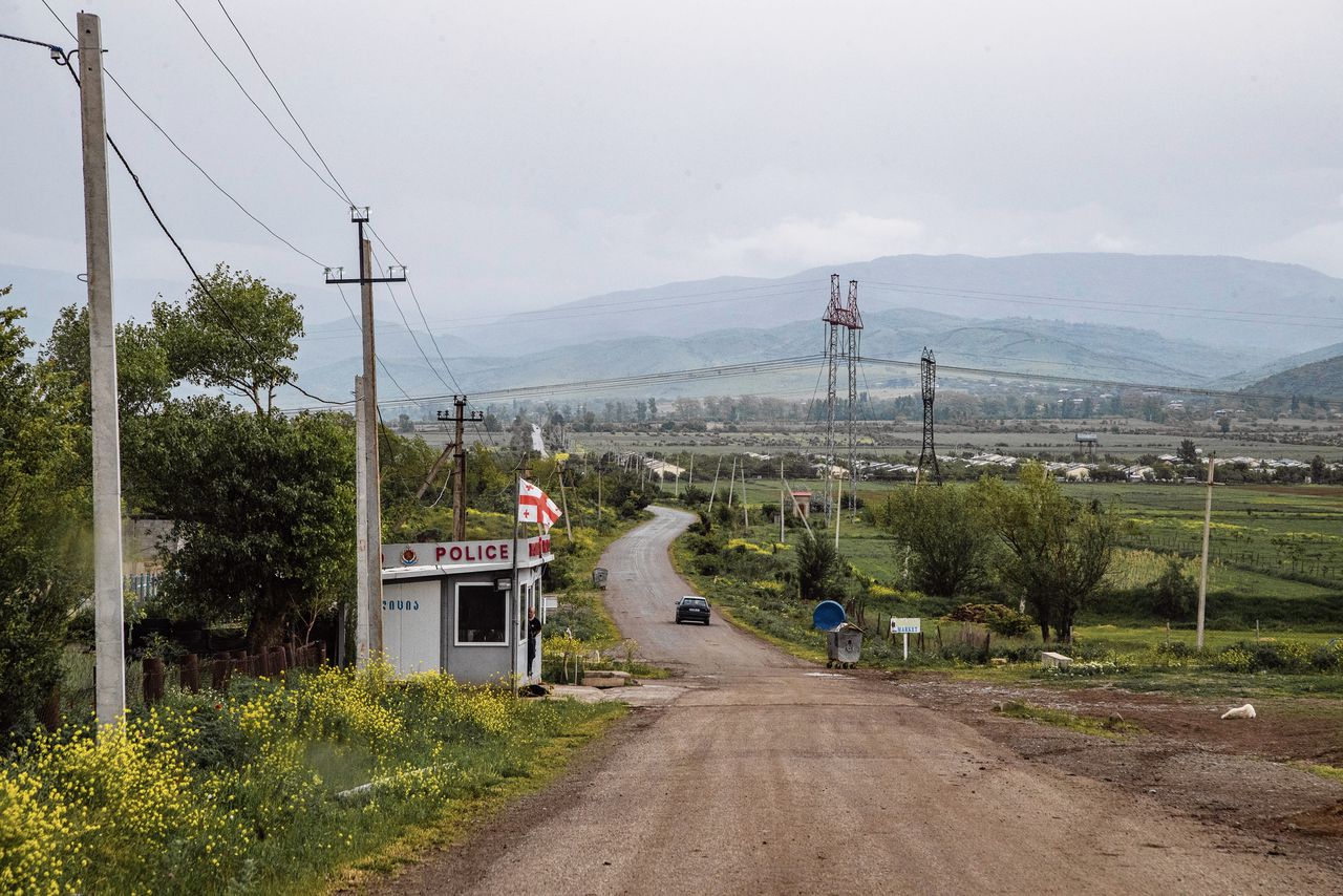 Een deel van het dorp Khurvaleti in Georgië, dat zich op 40 kilometer van Tbilisi bevindt, wordt al sinds 2008 bezet door Rusland.