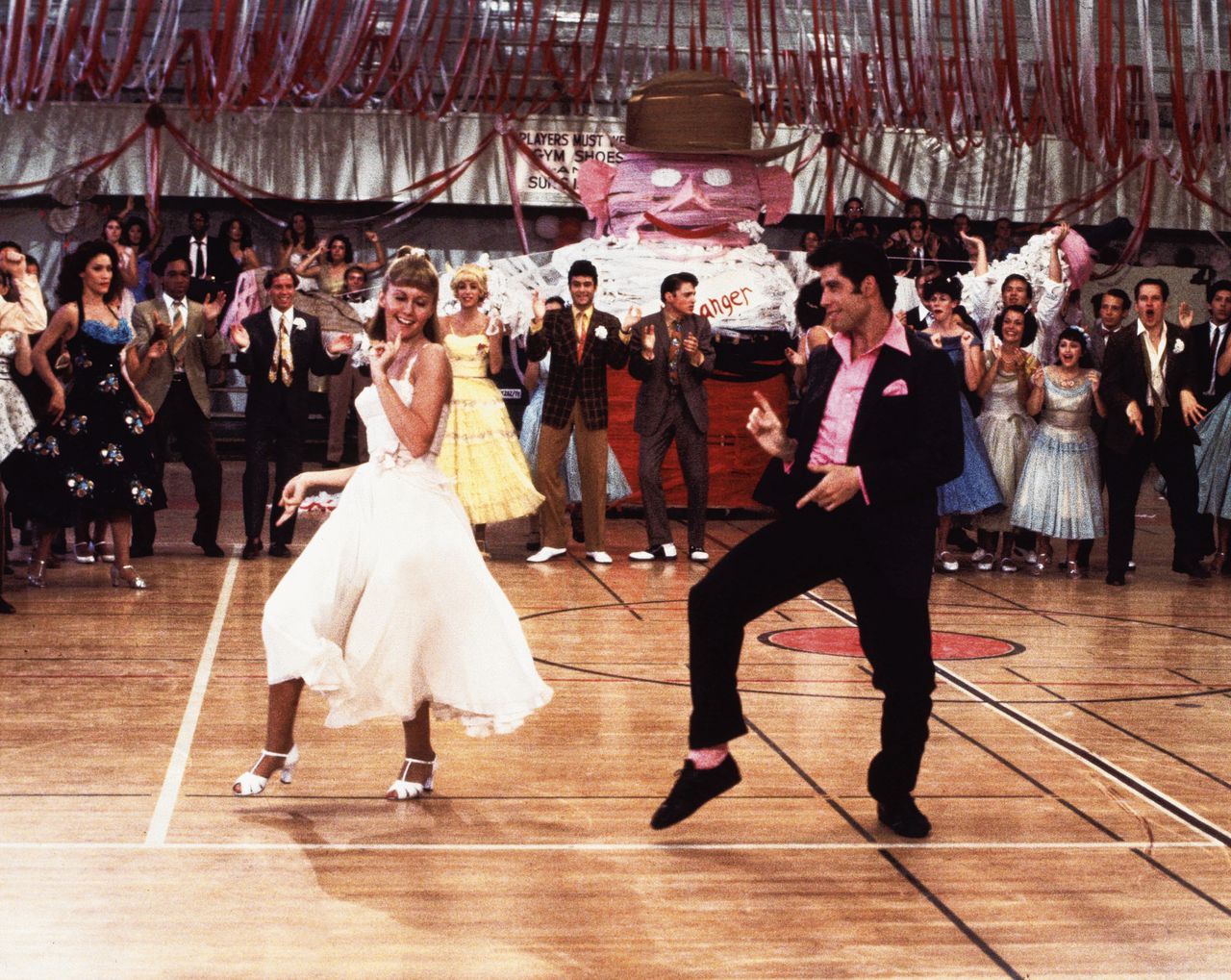 Olivia Newton-John, samen met John Travolta, in ‘Grease’.