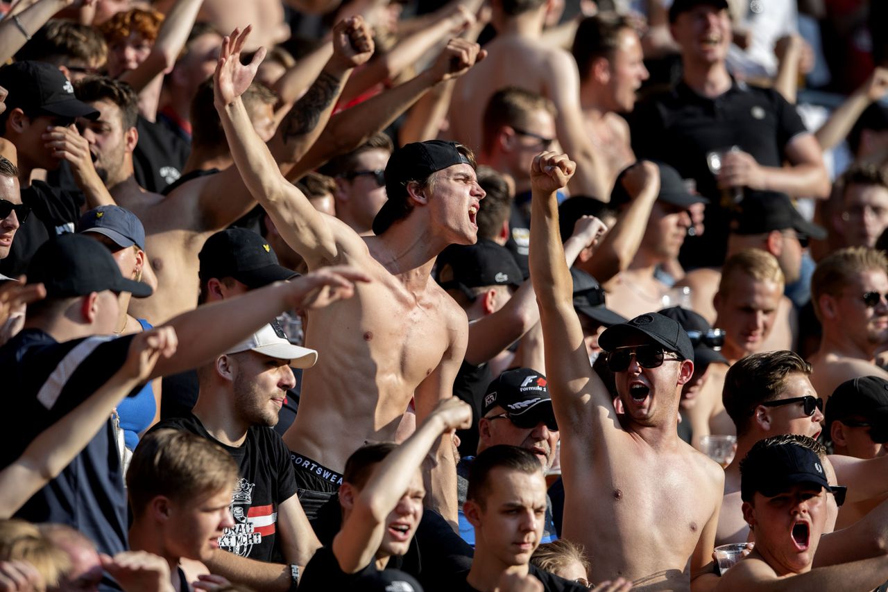 PSV-supporters tijdens de vriendschappelijke wedstrijd tussen PSV en Real Betis, eerder dit jaar.
