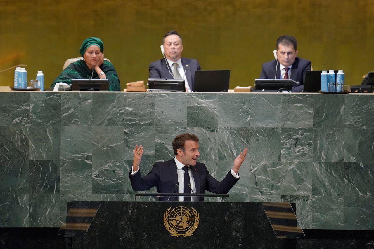 „Wie vandaag zwijgt is als het ware medeplichtig aan een nieuw imperialisme”, hield de Franse president Emmanuel Macron de VN-vergadering voor.