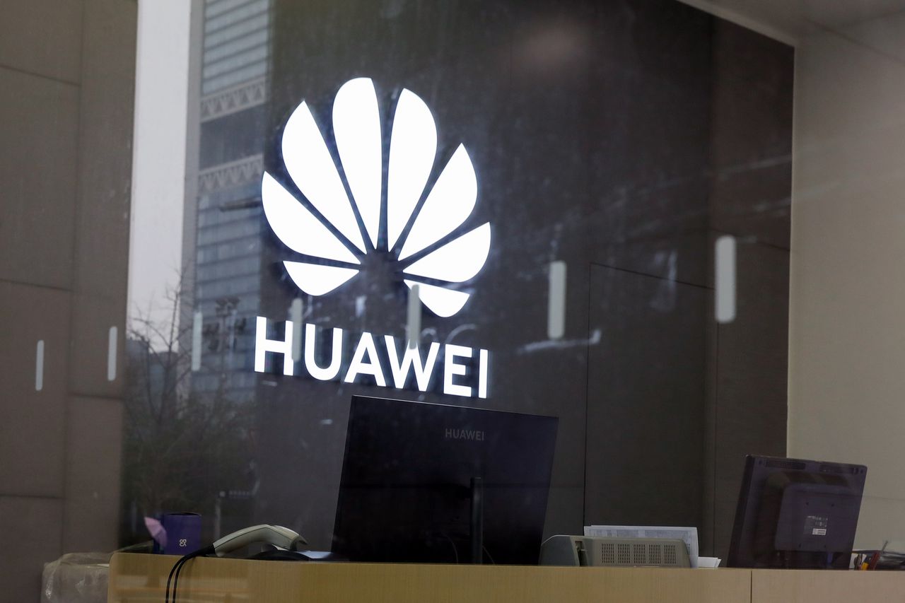 Het logo van het Chinese telecombedrijf Huawei.