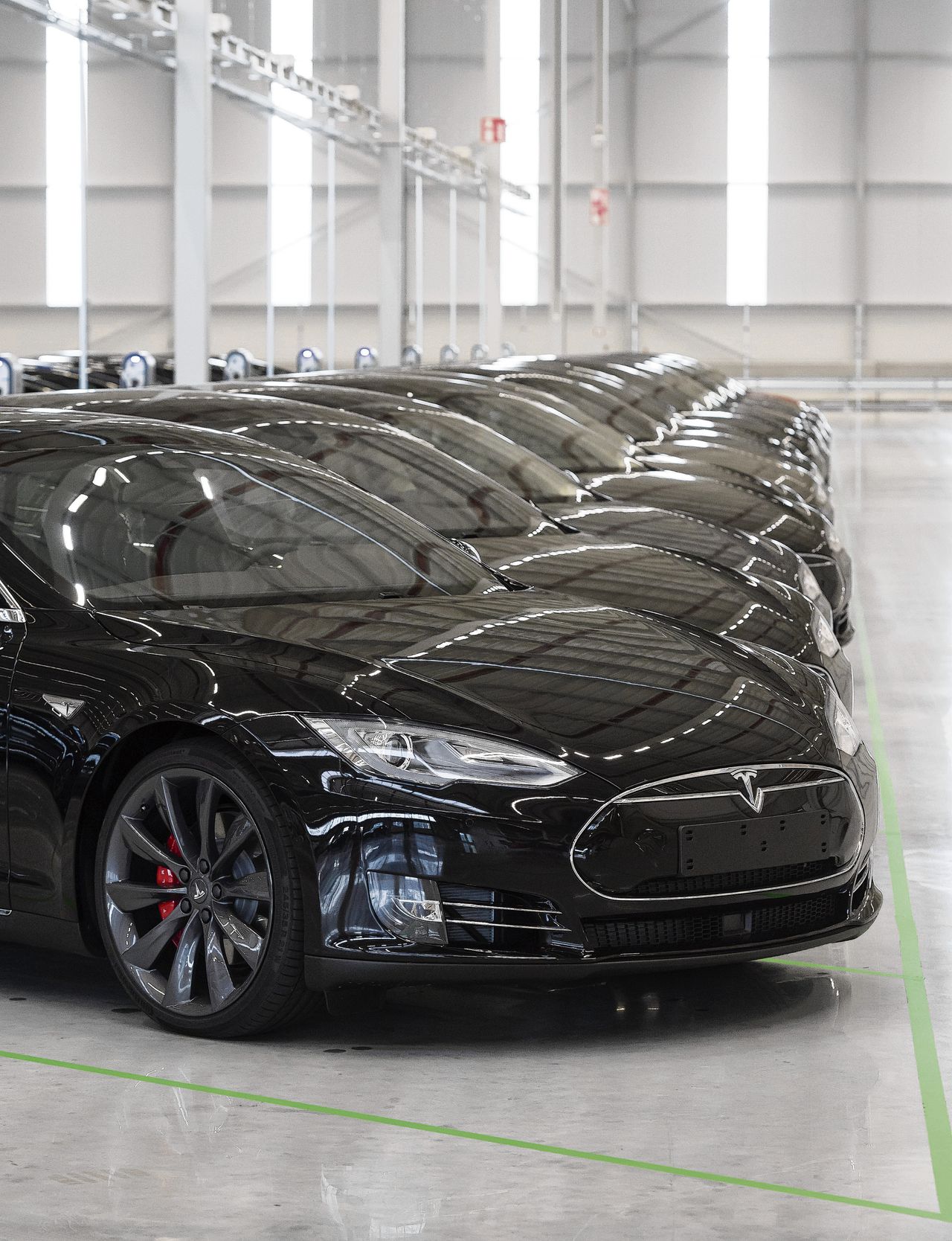 De fabriek van Tesla in Tilburg, die in 2015 opende.