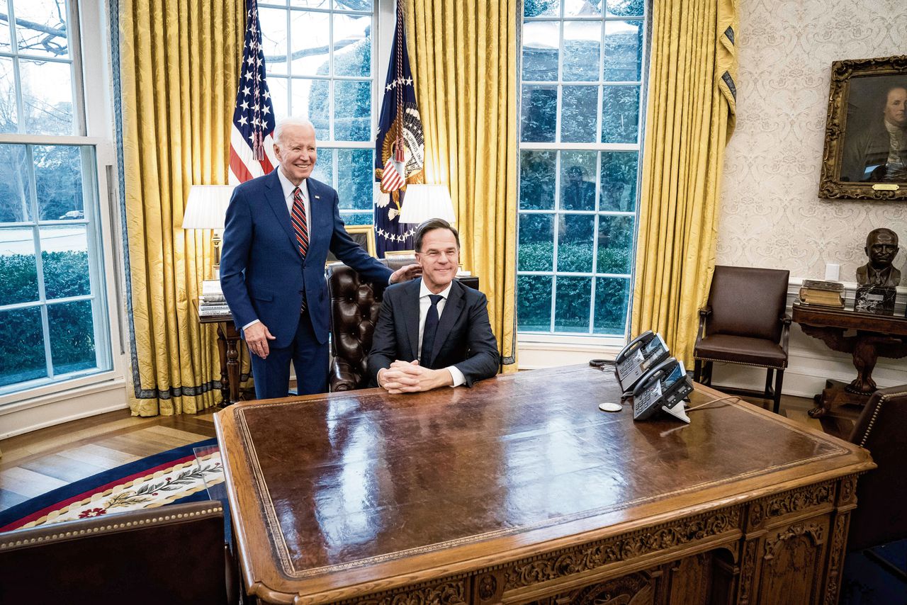 Premier Rutte sprak met de Amerikaanse president Biden onder andere in de Oval Office.