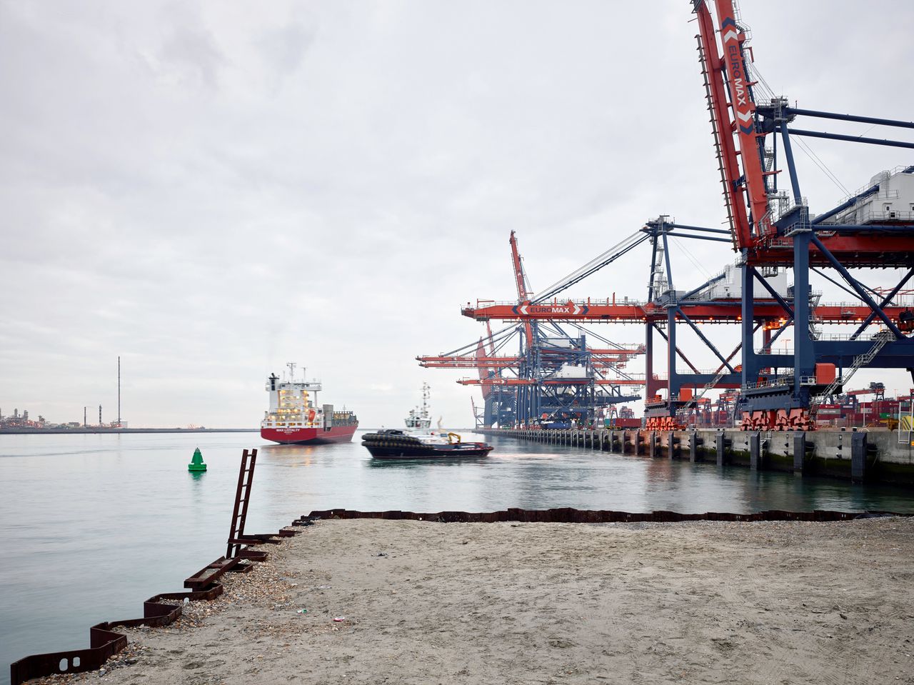 De halfjaarlijkse overslagcijfers van het Havenbedrijf Rotterdam en de financiële resultaten van de organisatie werden donderdag gepresenteerd.