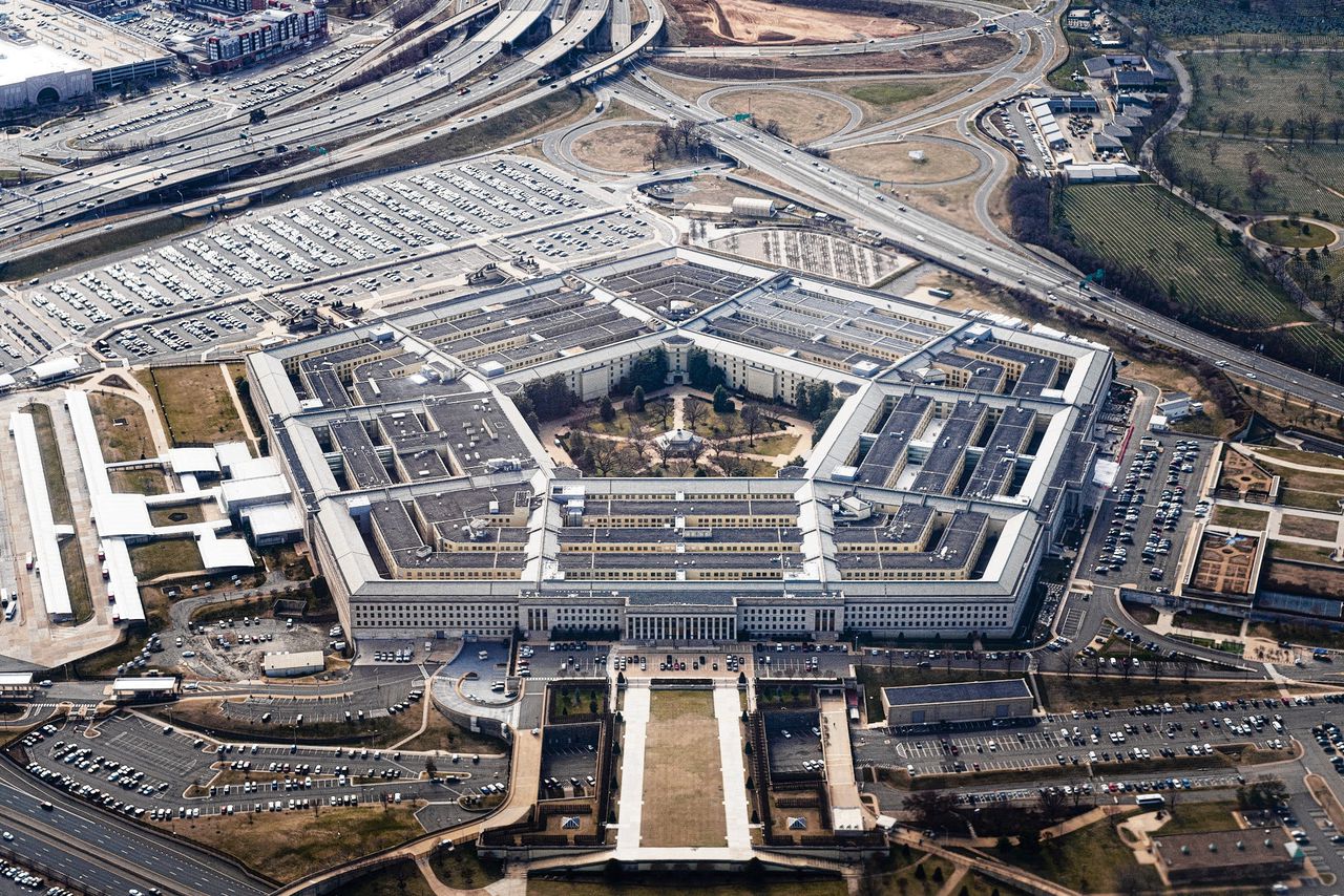 Het Pentagon probeert te achterhalen wie de documenten heeft gelekt.