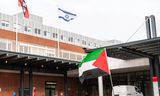<strong>Israëlische en Palestijnse vlag</strong> bij het gemeentehuis in Amsterdam.